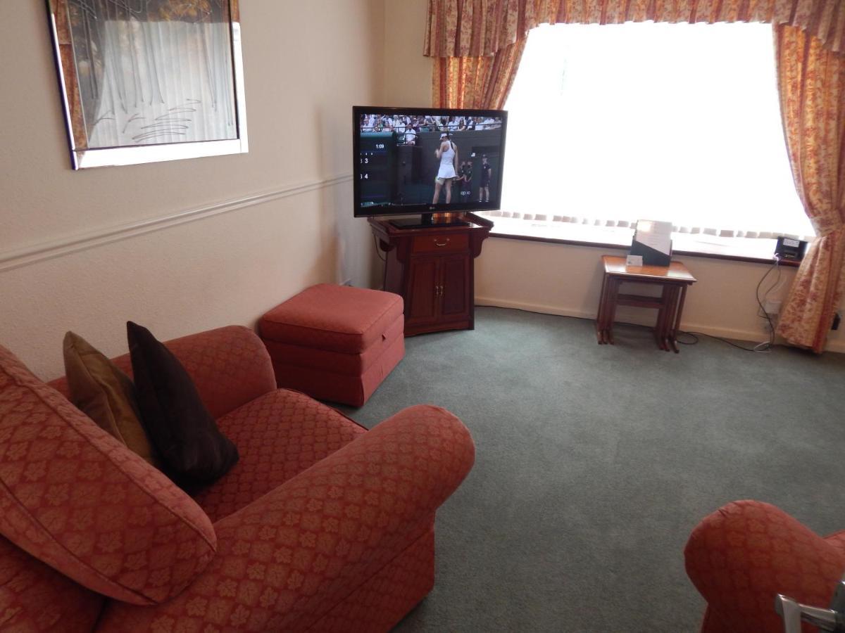 Spacious 3 Bdr House With Parking-Families-Corporate Groups By Orbitat Accommodations Cambridge Exterior foto