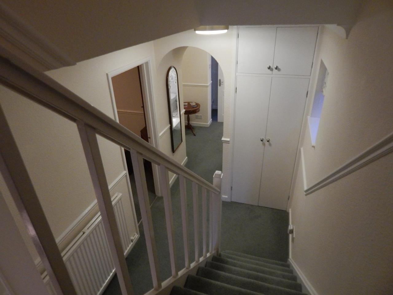 Spacious 3 Bdr House With Parking-Families-Corporate Groups By Orbitat Accommodations Cambridge Exterior foto