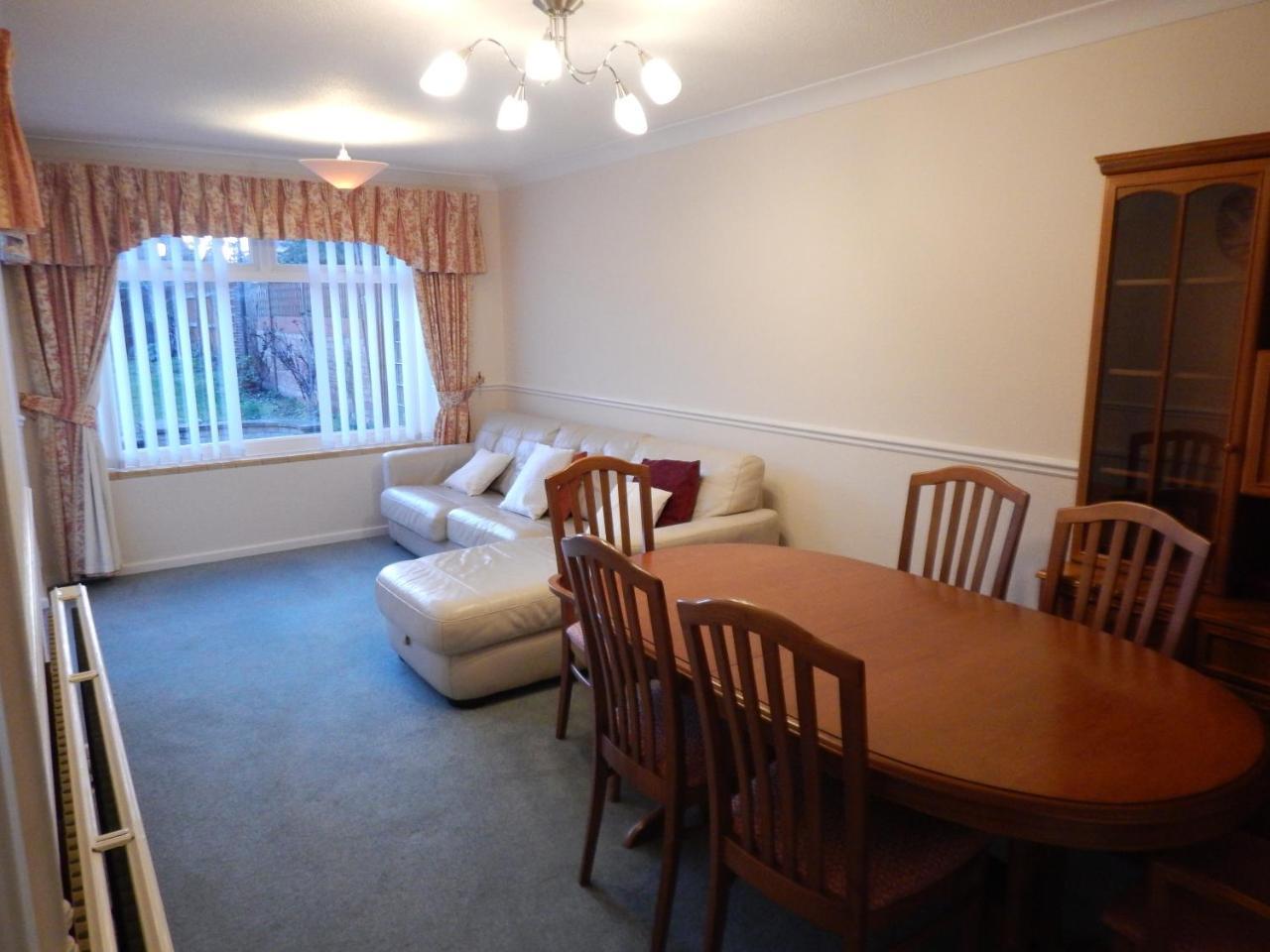 Spacious 3 Bdr House With Parking-Families-Corporate Groups By Orbitat Accommodations Cambridge Exterior foto